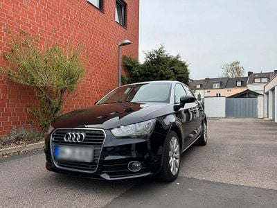 Second-hand Audi A1 Sportback 105 CP (77 kW) 2014 Negru Hatchback
