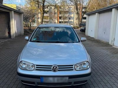 Gebraucht VW Golf IV 75 PS (55 kW) 2001 Silber Kleinwagen