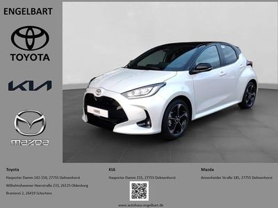 Neu Toyota Yaris Hybrid Plus 131 PS (96 kW) 2025 089)/ black mica (209) (weiss Kleinwagen