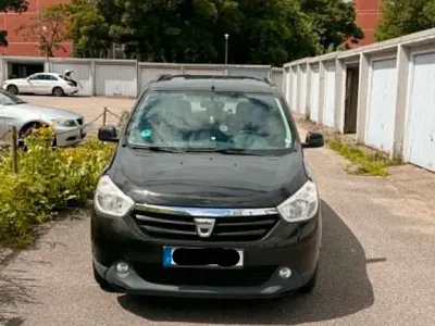 Gebraucht Dacia Lodgy Prestige 107 PS (78 kW) 2014 Schwarz Van / Kleinbus