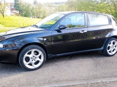 gebraucht Alfa Romeo 147 Alfa1.9 JTD Distinctive, TÜV NEU!