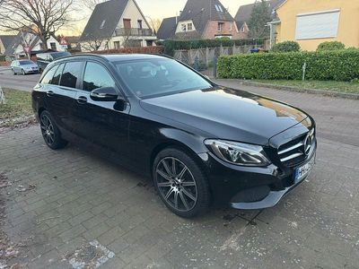 Gebraucht Mercedes 200 277 PS (203 kW) 2015 Schwarz Kombi