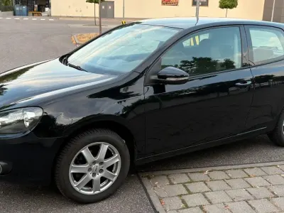 Gebraucht VW Golf VI Trendline 80 PS (58 kW) 2009 Schwarz Kleinwagen