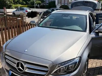 Gebraucht Mercedes C220 Avantgarde 170 PS (125 kW) 2015 Silber Limousine
