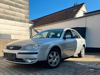 Gebraucht Ford Mondeo 110 PS (80 kW) 2003 Grau Coupé