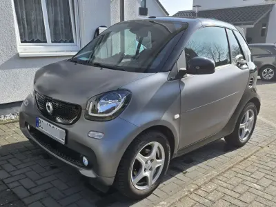 Begagnad Smart ForTwo Electric Drive 60 kW (82 HK) 2018 Svart Cab