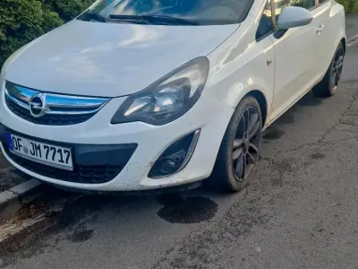 Gebraucht Opel Corsa 101 PS (74 kW) 2011 Weiß Kleinwagen