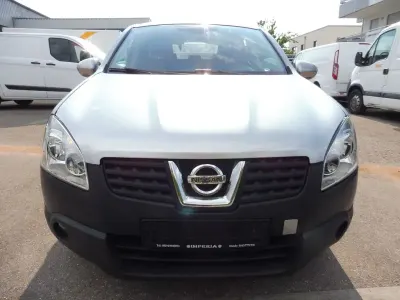 Gebraucht Nissan Qashqai Acenta 150 PS (110 kW) 2009 Silber SUV