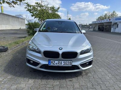 Second-hand BMW 218 136 CP (100 kW) 2015 Gri Break