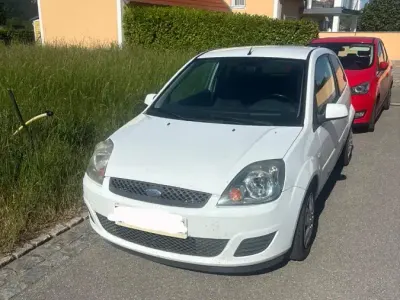 Occasion Ford Fiesta 69 ch (50 kW) 2008 Blanc Citadine