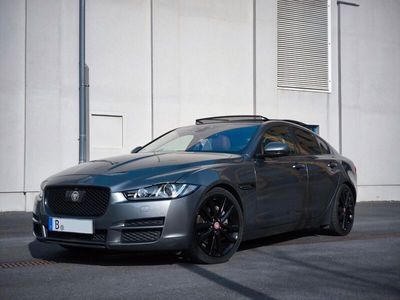 gebraucht Jaguar XE 20d Portfolio *Pano*Head Up*360°*ACC*19 Zoll