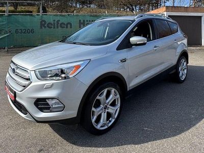 Gebraucht Ford Kuga Titanium 182 PS (133 kW) 2016 Grau SUV