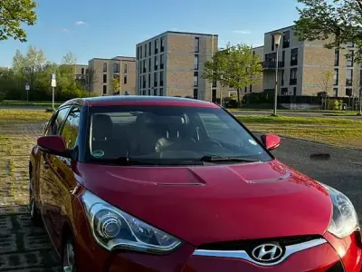 Gebraucht Hyundai Veloster Style 140 PS (102 kW) 2013 Rot Kleinwagen