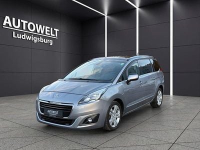 Gebraucht Peugeot 5008 Allure 165 PS (121 kW) 2016 Silber Van / Kleinbus