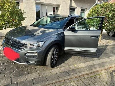 Grau Gebraucht 2019 VW T-Roc IQ Drive SUV | 17.200 € (Guter Preis)