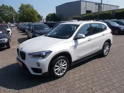 Gebraucht BMW X1 Advantage 140 PS (102 kW) 2019 Weiß SUV