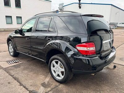 Mercedes ML320