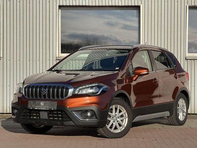 Gebraucht Suzuki SX4 Club 140 PS (102 kW) 2018 Gold Van / Kleinbus