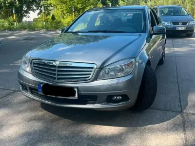 Gebraucht Mercedes C200 136 PS (100 kW) 2009 Grau Limousine