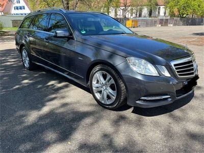 Mercedes E200