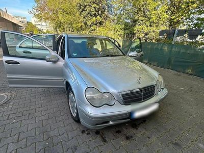 Usata Mercedes C180 143 CV (105 kW) 2003 Argento Berlina