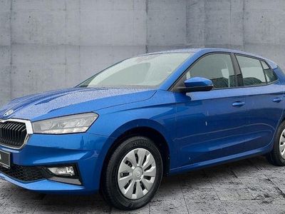 Blau Neu 2025 Skoda Fabia Essence Limousine | 18.970 € (Guter Preis)