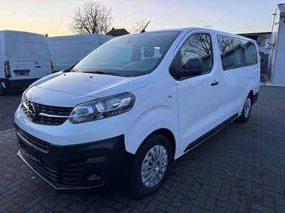 Weiß Gebraucht 2022 Opel Vivaro Van / Kleinbus | 19.900 € (Fairer Preis)
