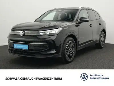 Gebraucht VW Tiguan Goal 150 PS (110 kW) 2025 Schwarz SUV
