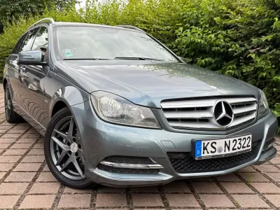 Gebraucht Mercedes C200 136 PS (100 kW) 2012 Grau Kombi