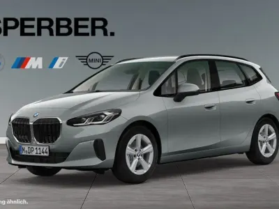 Gebraucht BMW 220 156 PS (114 kW) 2025 Grau Van / Kleinbus