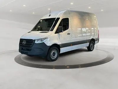 Gebraucht Mercedes Sprinter 150 PS (110 kW) 2024 Arktikweiss Van