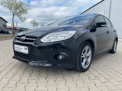 Gebraucht Ford Focus Trend 150 PS (110 kW) 2011 Schwarz Limousine