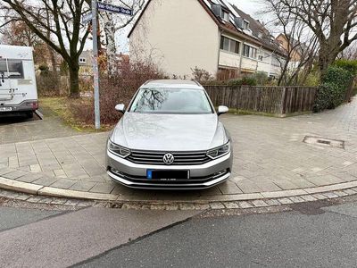 Gebraucht VW Passat Comfortline 150 PS (110 kW) 2016 Silber Kombi
