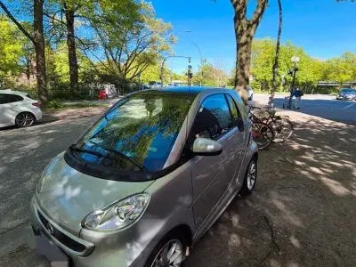 Gebraucht Smart ForTwo Coupé Passion 71 PS (52 kW) 2012 Silber Coupé