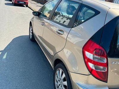 Mercedes A200