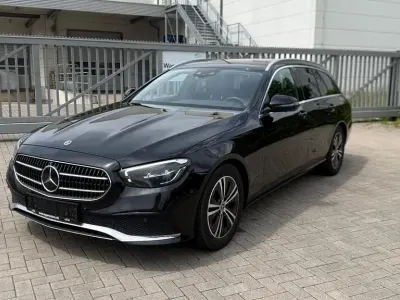 Używany Mercedes E220