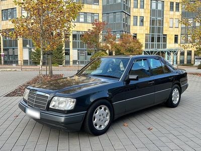 Gebraucht Mercedes E320 220 PS (161 kW) 1995 Schwarz Limousine