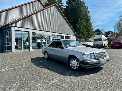 Usata Mercedes 230 131 CV (96 kW) 1989 Argento Coupé