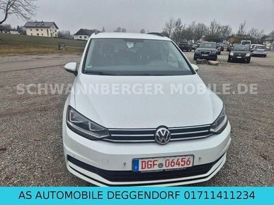 Gebraucht VW Touran Comfortline 110 PS (80 kW) 2016 Weiß Van / Kleinbus