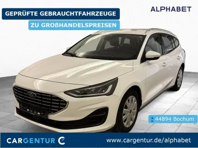 Gebraucht Ford Focus Titanium 120 PS (88 kW) 2023 Weiß Limousine