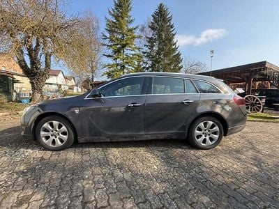 Gebraucht Opel Insignia Edition 194 PS (142 kW) 2015 Grau Kombi
