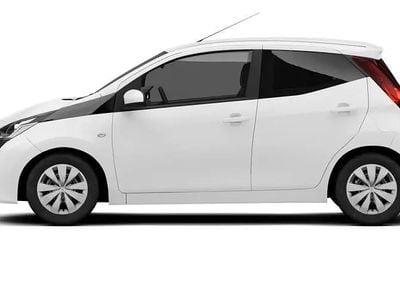 Usata Toyota Aygo X-play 72 CV (52 kW) 2019 Bianco Utilitaria