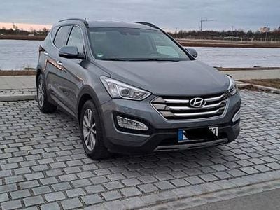 Gebraucht Hyundai Santa Fe Premium 197 PS (144 kW) 2016 Grau SUV