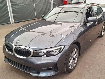 Gebraucht BMW 320 Advantage 190 PS (139 kW) 2022 Grau Kombi