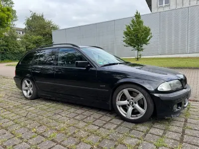 Gebraucht BMW 330 Performance 231 PS (169 kW) 2001 Schwarz Kombi