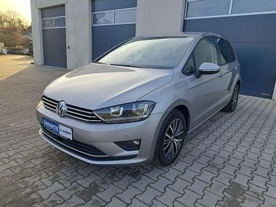 Silber Gebraucht 2016 VW Golf Sportsvan Allstar Van / Kleinbus | 12.450 € (Fairer Preis)