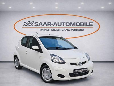 Gebraucht Toyota Aygo Cool 68 PS (50 kW) 2011 Weiß Kleinwagen
