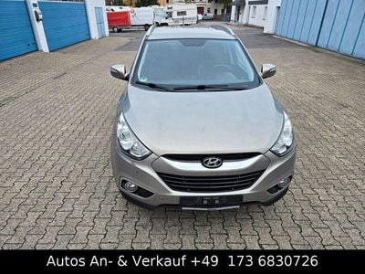 Silber Gebraucht 2011 Hyundai ix35 Style SUV | 4.900 € (Etwas zu teuer)