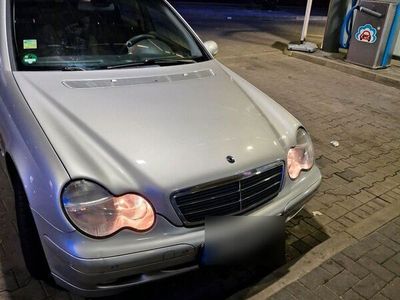 gebraucht Mercedes 200 w203CDI TÜV NEU bis März 26