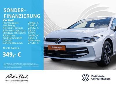Gebraucht VW Golf VIII Goal 150 PS (110 kW) 2024 Weiß (oryxweiß perlmutteffekt) Limousine